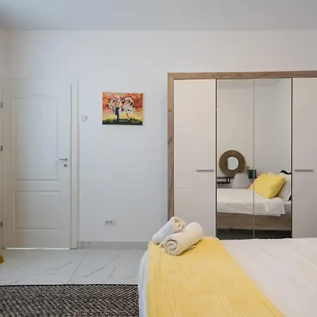Peace-tineretului Apartamento