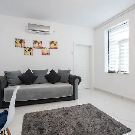 Peace-tineretului * Bucarest